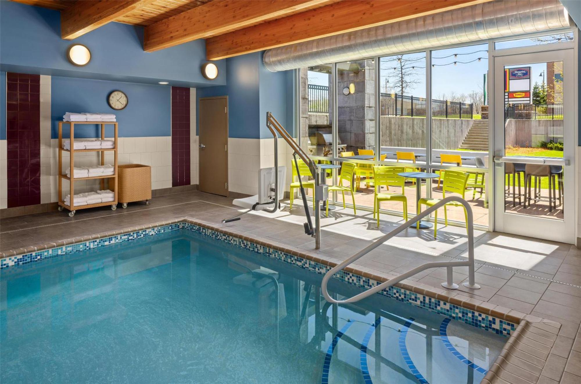 Home2 By Hilton Minneapolis Hotel 3*