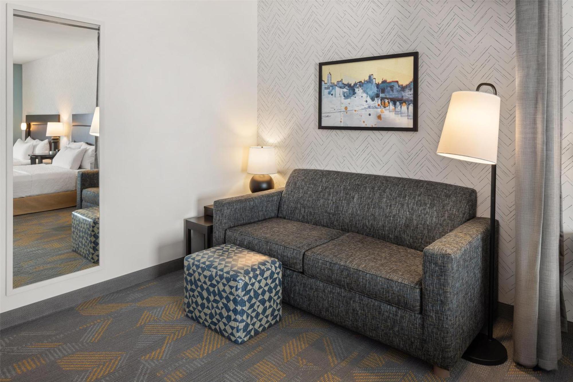 2 By Hilton Minneapolis